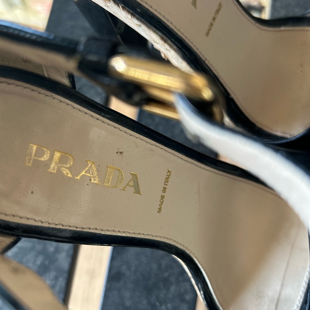 Prada heels - Picture 6 of 8